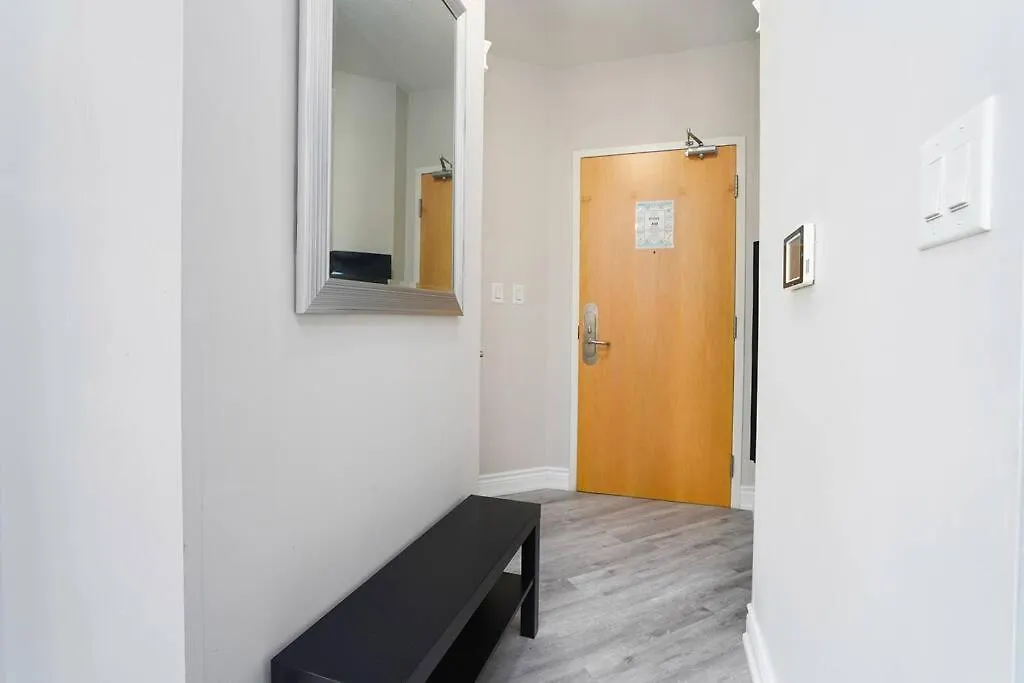 1504 Brand New Best Location 1Br Den With Amazing View Toronto Apartment
