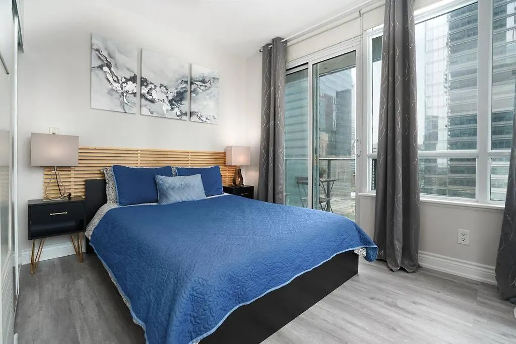 1504 Brand New Best Location 1Br Den With Amazing View Toronto 0*,